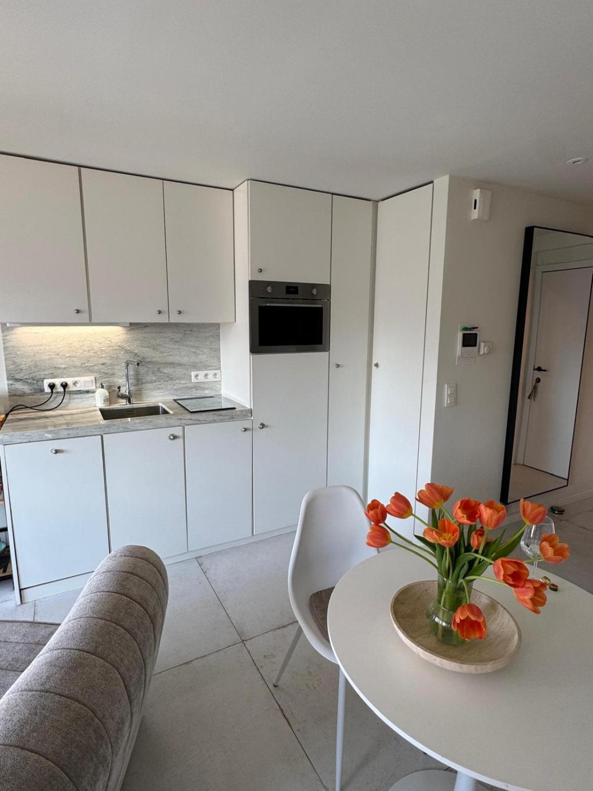 Luxe Studio/Suite Met Zeezicht En Volle Zon นอคเคอ-เฮสท์ ภายนอก รูปภาพ